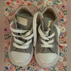 Gray Converse